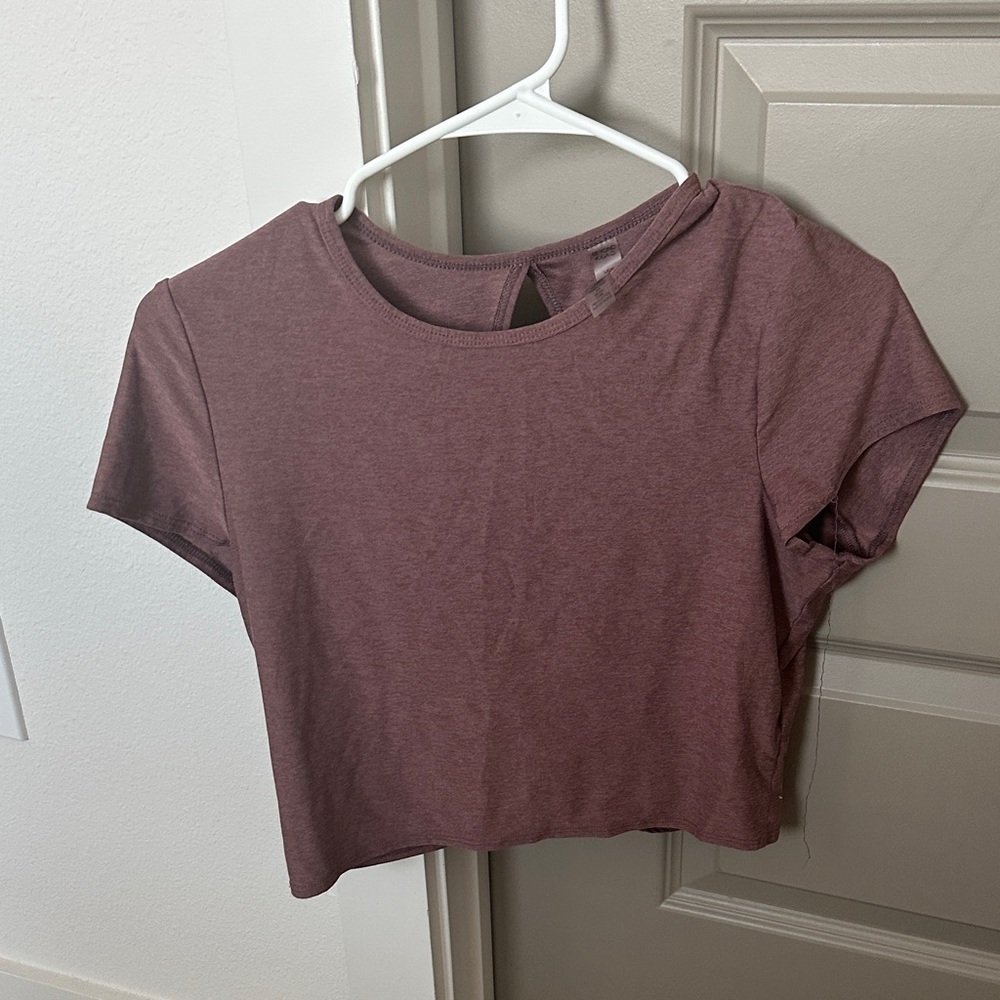 Beyond Yoga Featherweight Let Go Twist Back Cropped Tee